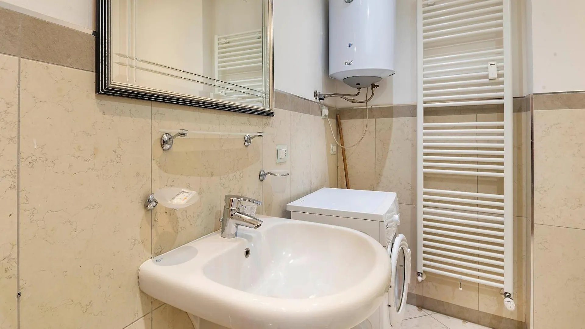 Italianflat - Arena By Side, Old Town Apartment Verona